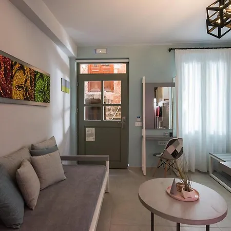 The48suites Maison d'hôtes 3*